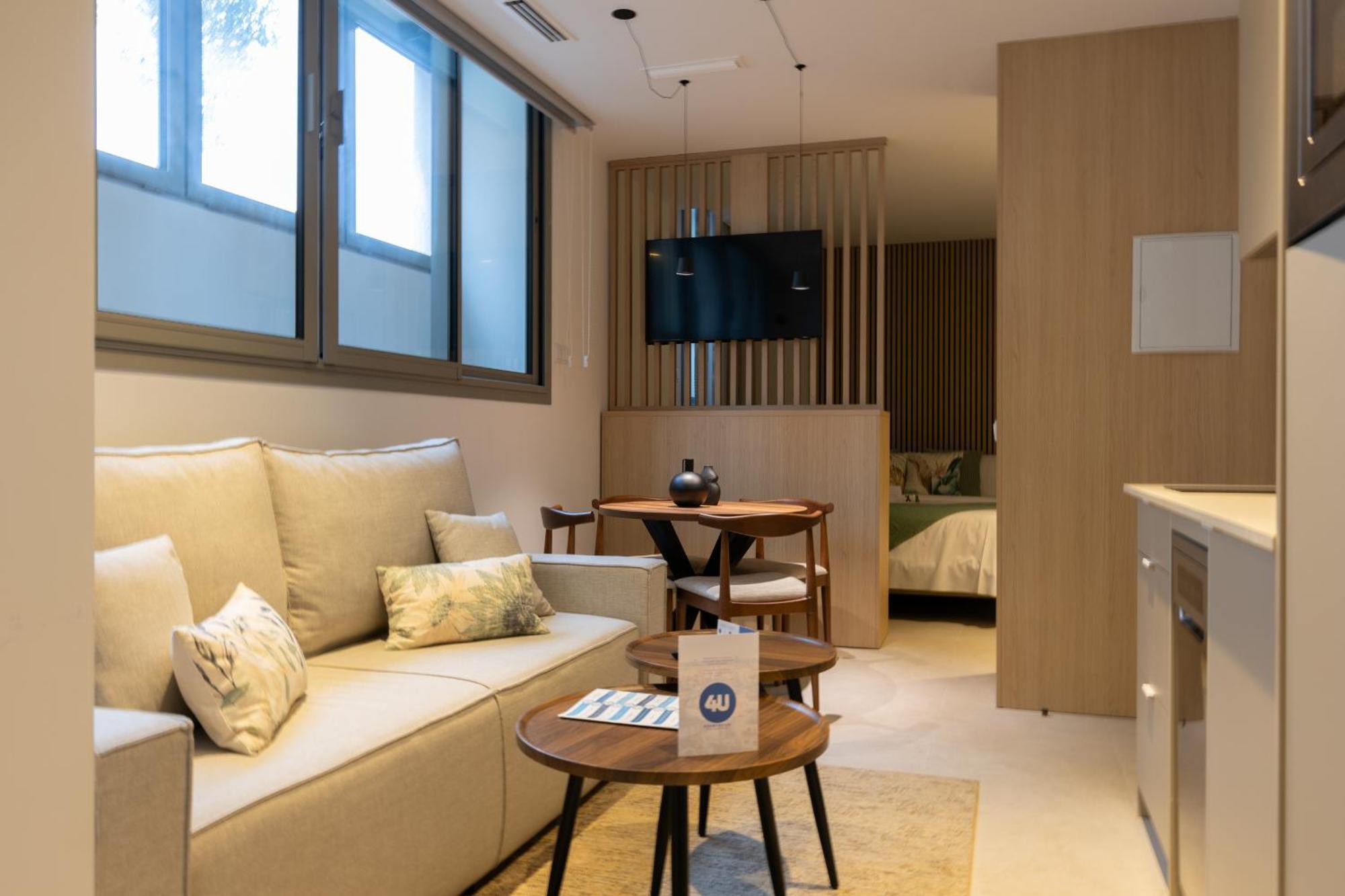 Arena Basic Aparthotel บาเลนเซีย ภายนอก รูปภาพ